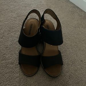 NEVER WORN black suede low heel size 6